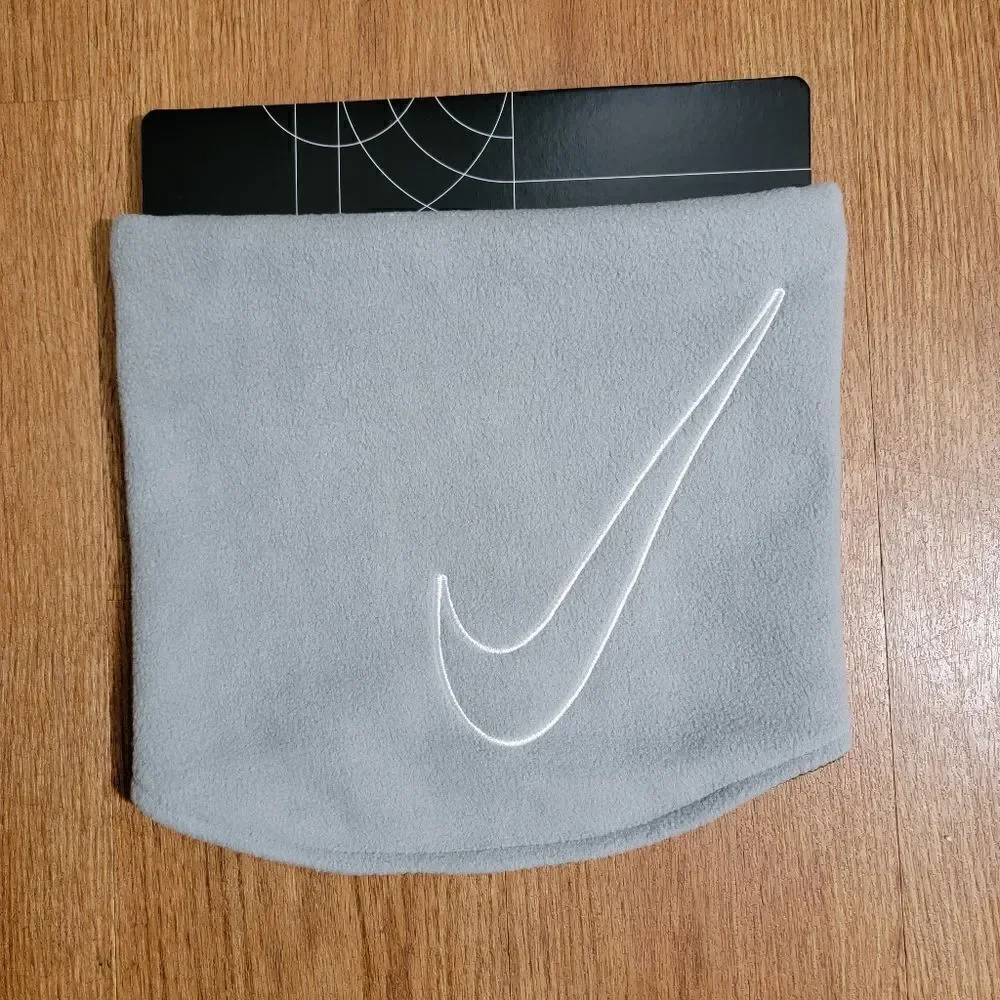 Nike Therma-FIT Reversible Scarf Neck Warmer For Running Gym Hiking Black Grey